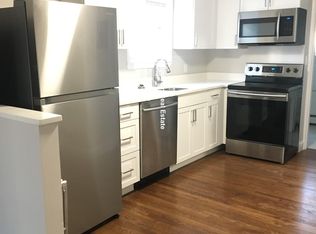 548 E 7th St, South Boston, MA 02127
