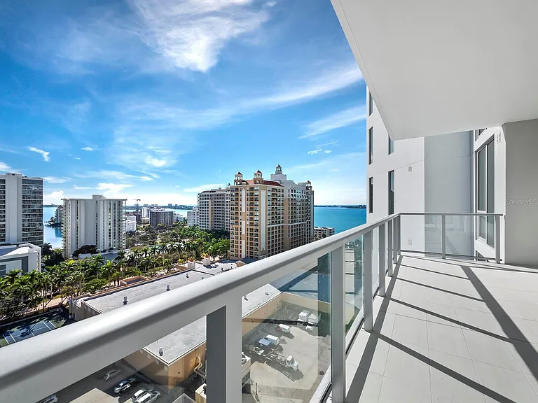 301 Quay Cmns #1409 — Photo 9