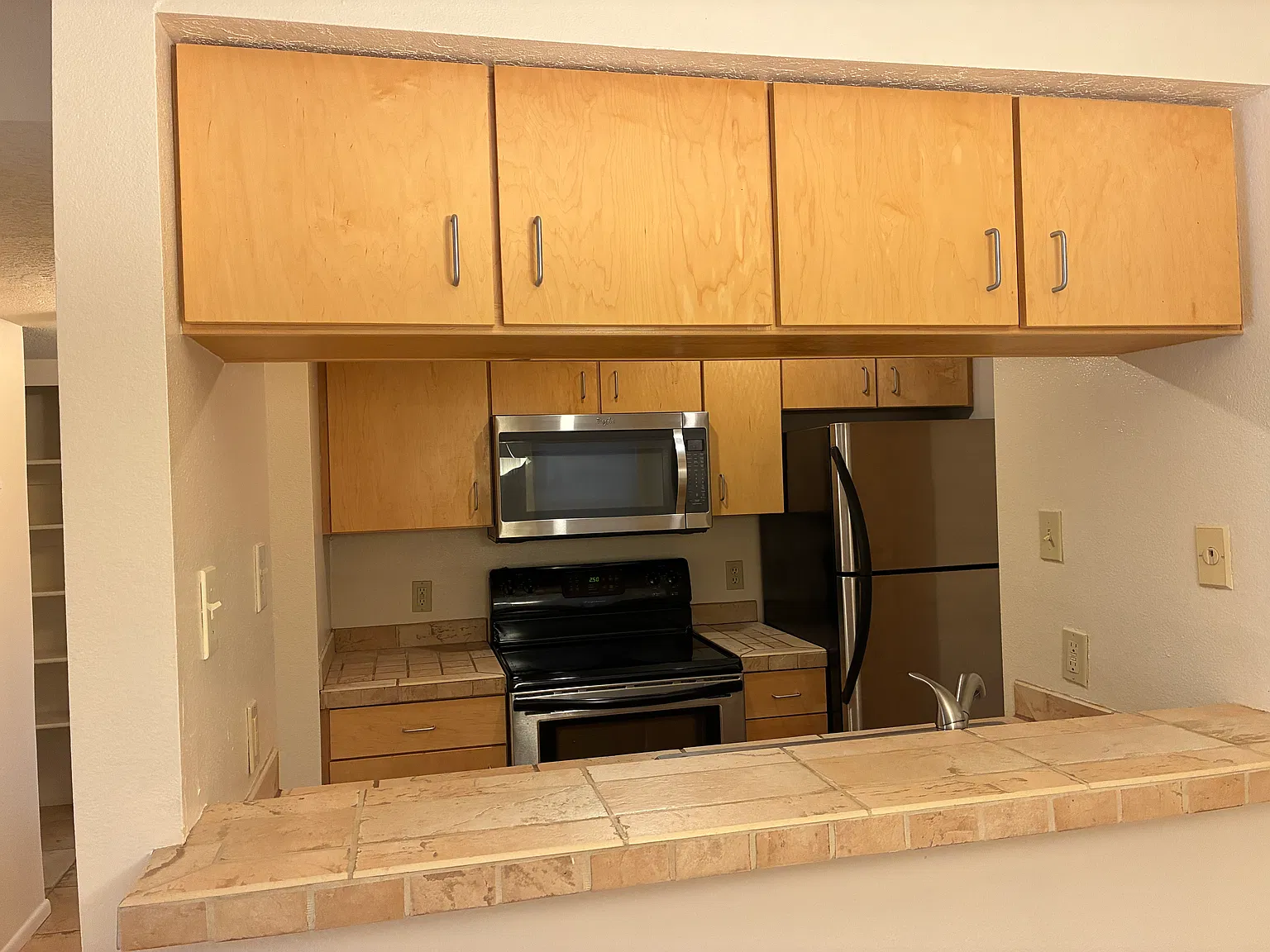 2 bed, 848 sqft, $1,800 — Photo 4