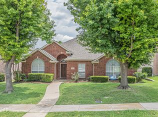 1426 Ranch Hill Dr, Irving, TX 75063