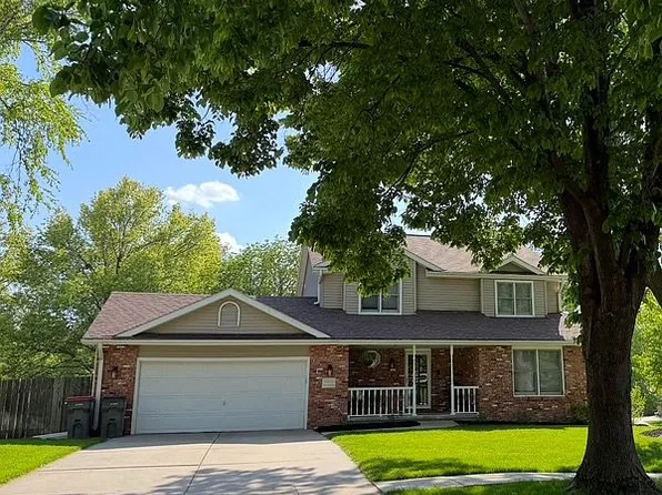 5803 Woodstock Ave, Lincoln, NE 68512