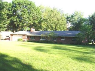 321 Gardendale Rd, Terre Haute, IN 47803