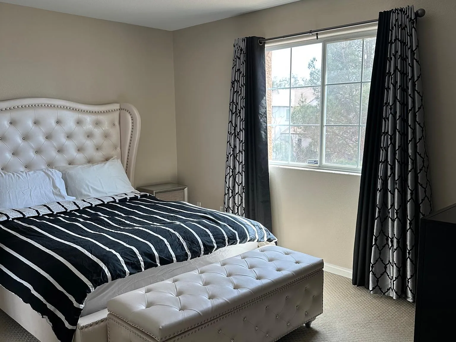 4 bed, 2.5 bath, 2758 sqft, $850 — Photo 3