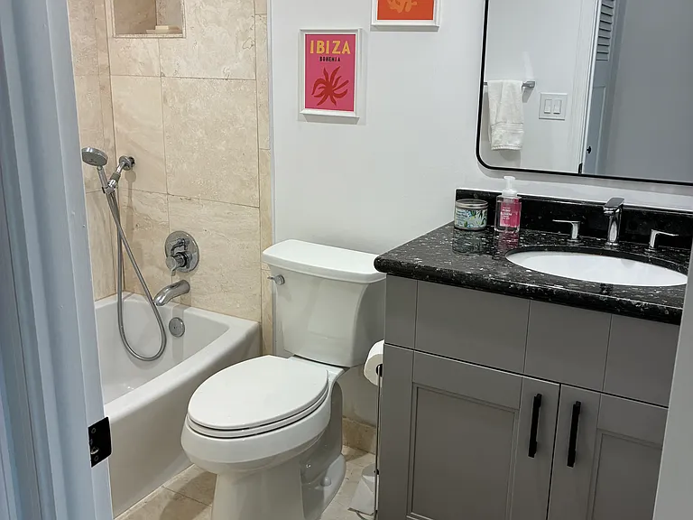 Guest bathroom with soaking tub