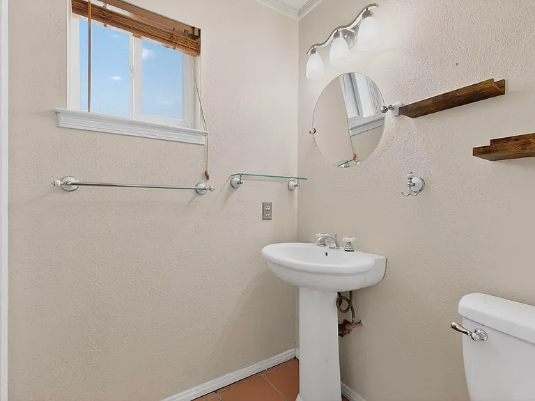 6500 Martin Ct NE — Photo 20