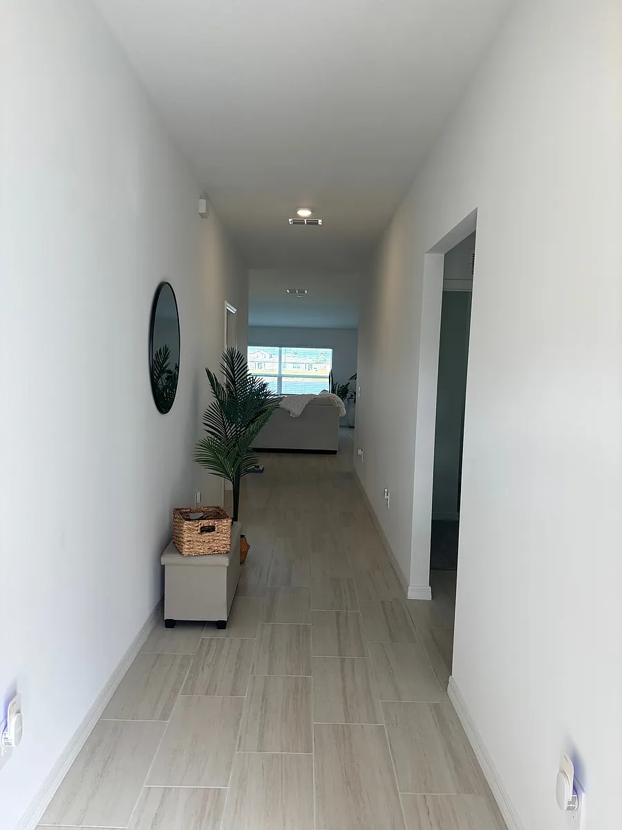 Building Photo - 8823 Sunset Park Trl