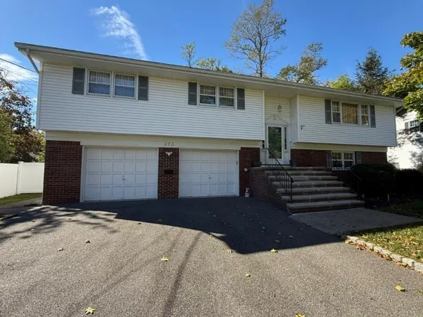 270 Midwood Rd, Paramus Boro, NJ 07652
