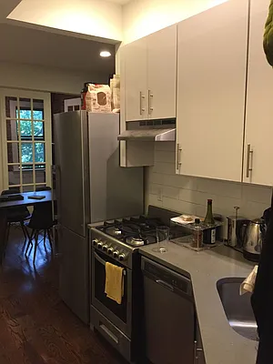 Rented by Urban Ambiance | media 9