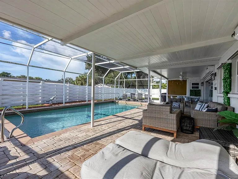 3126 Bougainvillea St — Photo 21