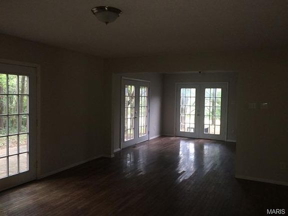 5th image of 1223 Whispering Pines Dr
