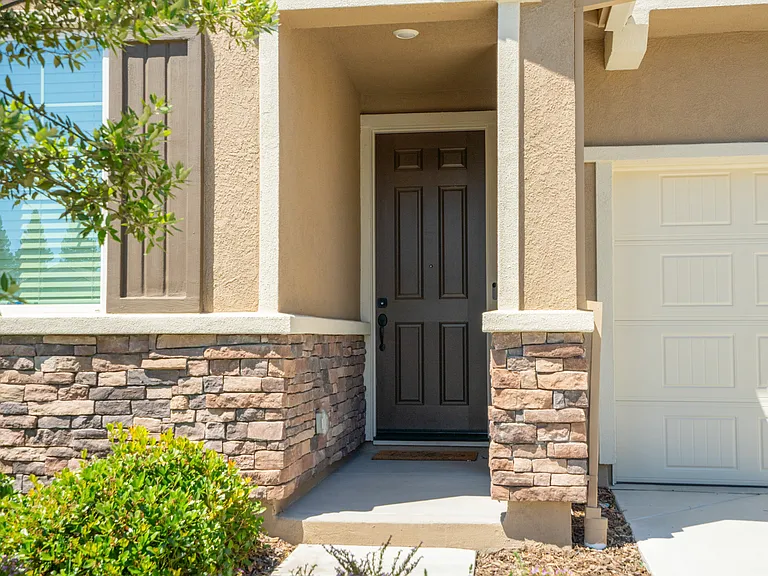 548 Aliki Dr — Photo 8