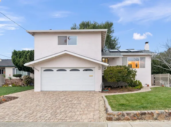 5026 Foxboro Dr, Castro Valley, CA 94546