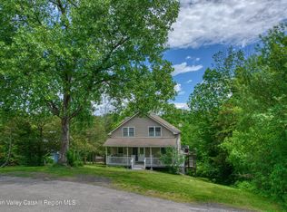 10 Sunrise Ct, Athens, NY 12015