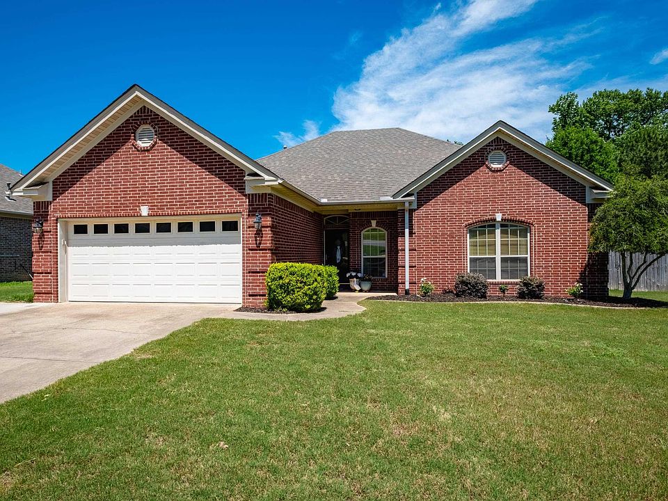 1st image of 44 Oakbrooke Dr