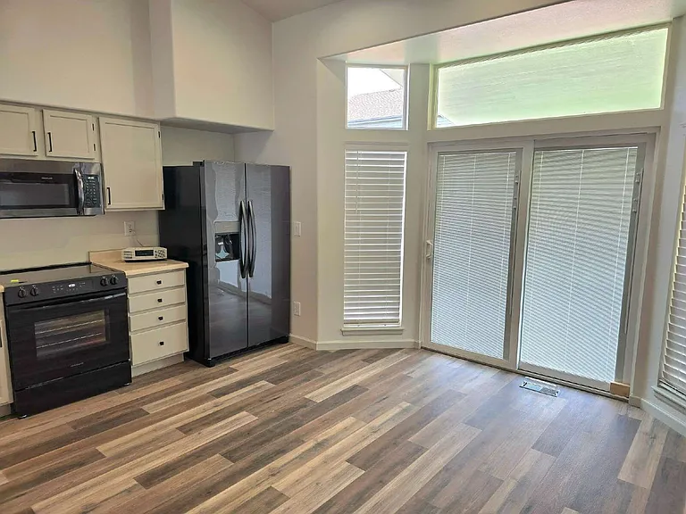 6425 Gilmore Grv — Photo 9