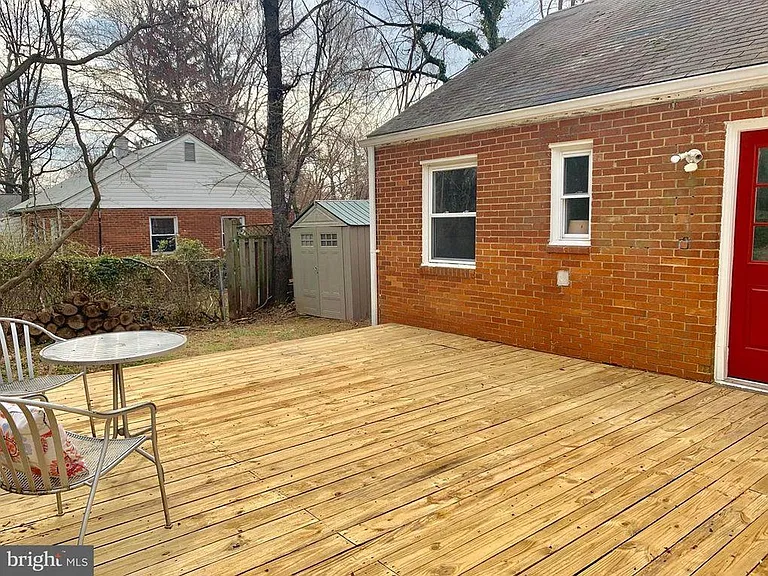 7400 Sportsman Dr — Photo 16