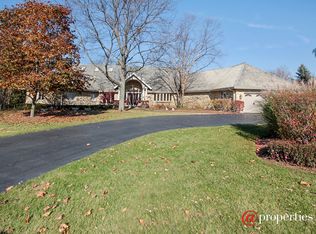 775 Sunrise Rd, Libertyville, IL 60048