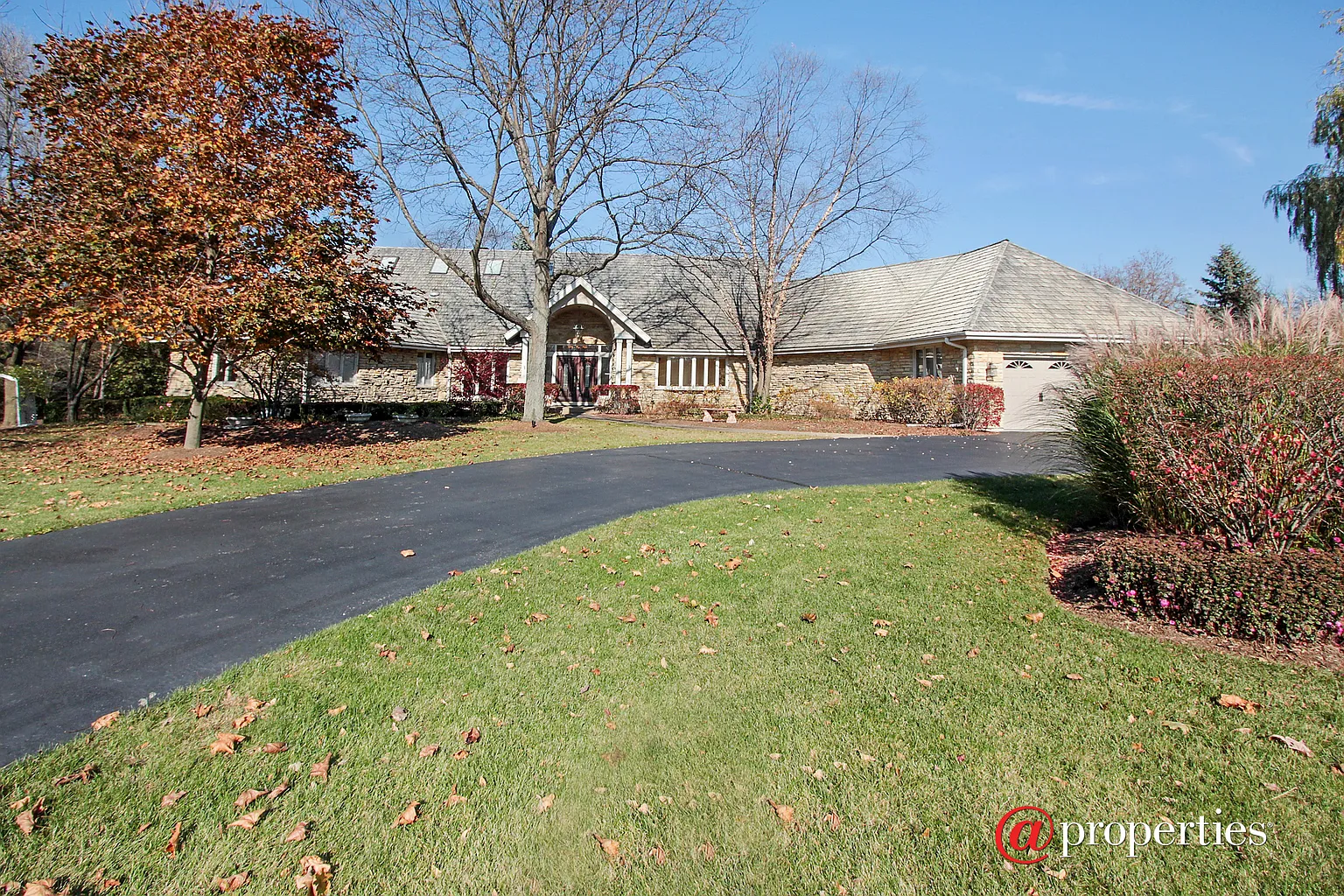 775 Sunrise Rd photo 1
