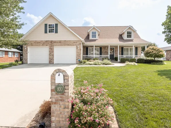 800 Reinhardt Dr, New Athens, IL 62264
