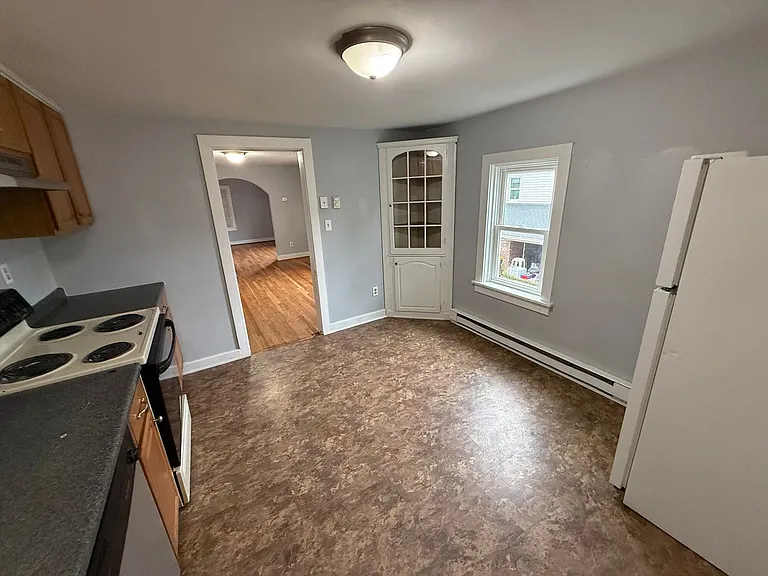 208 N Potomac St — Photo 6