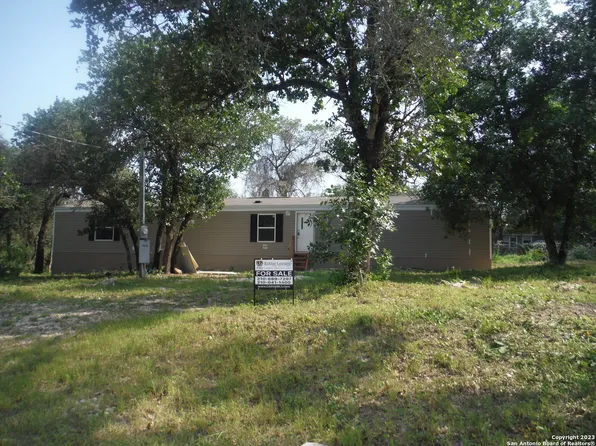 4610 HIDDEN NEST, Elmendorf, TX 78112