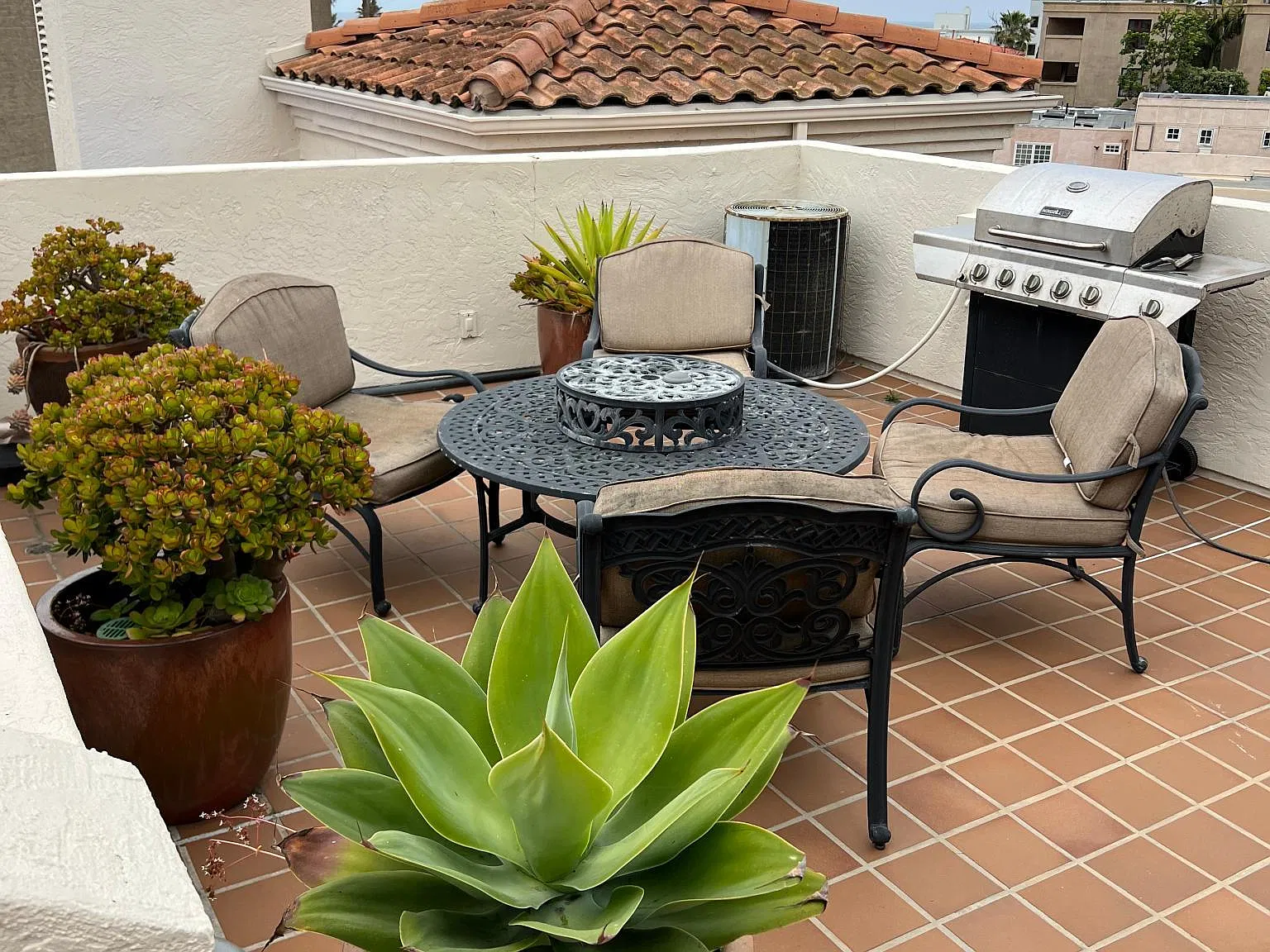 7559 La Jolla Blvd — Photo 2