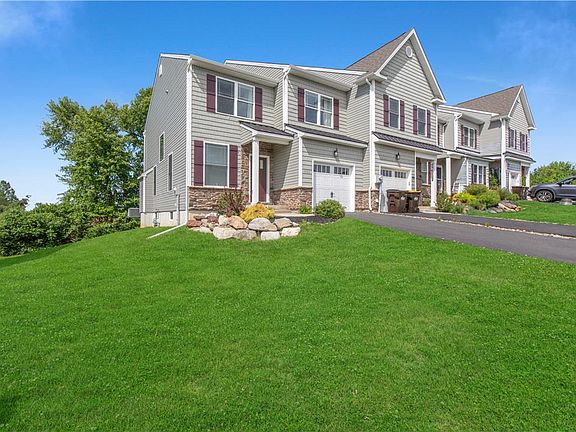 2nd image of 4462 Benjamin Ct
