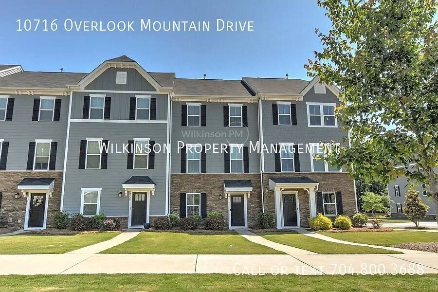 Beautiful Executive 3-Story Townhome! Pet-Friendly (Conditional) with Pet Screening. — Photo 1