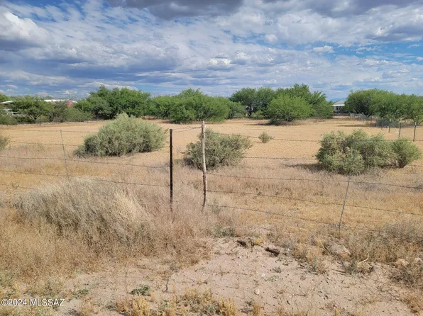 E Morris Ln, Benson, AZ 85602