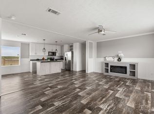 1017 Saltgrass Dr, Salado, TX 76571