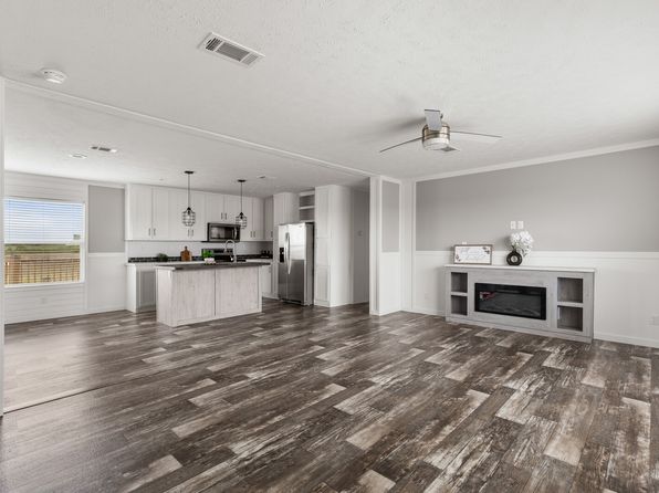 1017 Saltgrass Dr