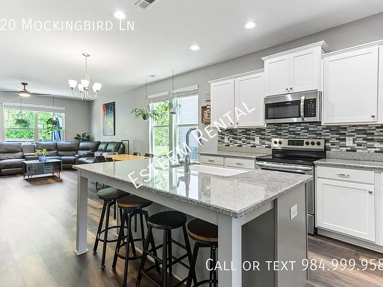 420 Mockingbird Ln — Photo 8