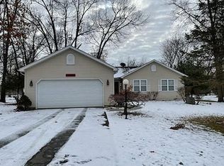 10338 Lindwood Ct, Osceola, IN 46561