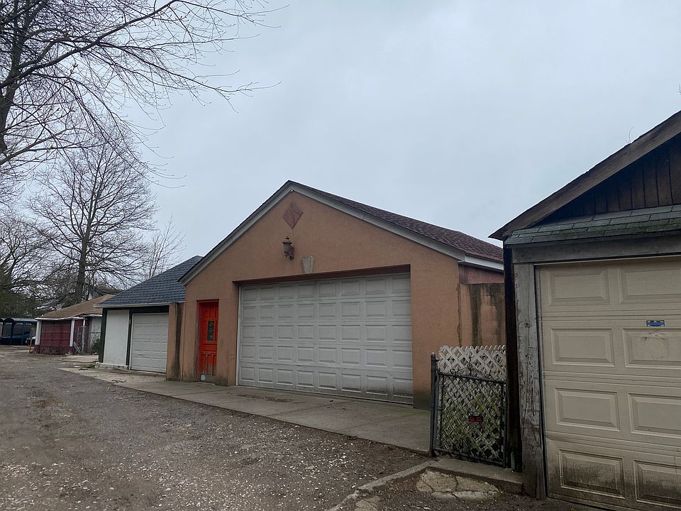 2nd image of 94-29 Park Ln S