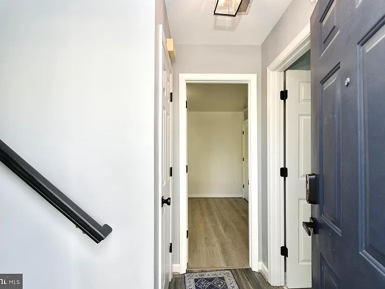 22908 Regent Ter — Photo 24