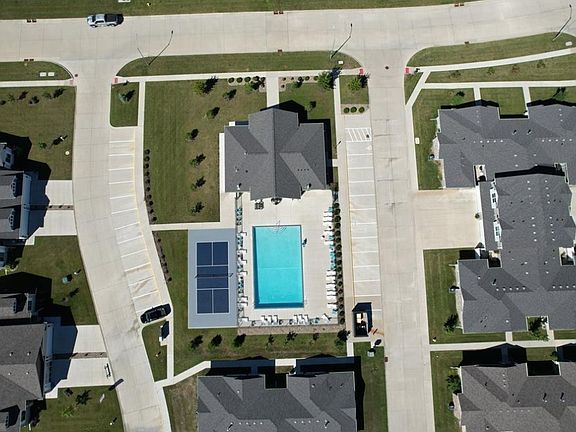 3rd image of 9056 Jem Ln