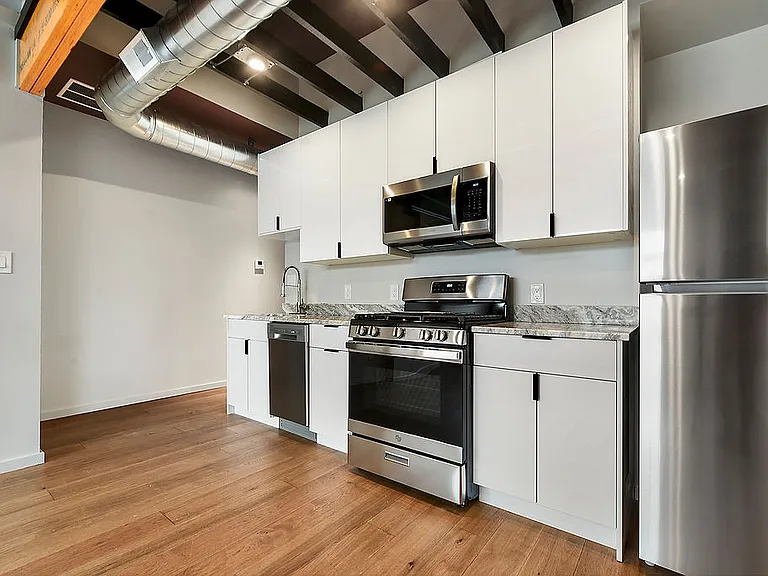 3315 Main St #1 — Photo 3