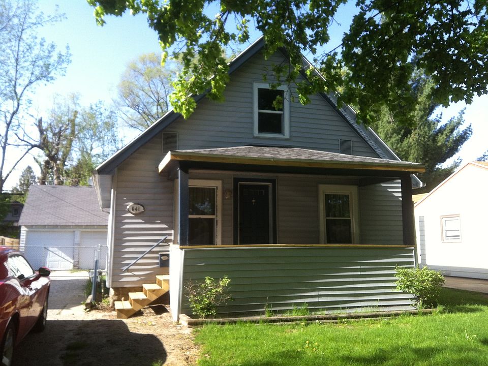 2nd image of 641 Ridgewood Ave
