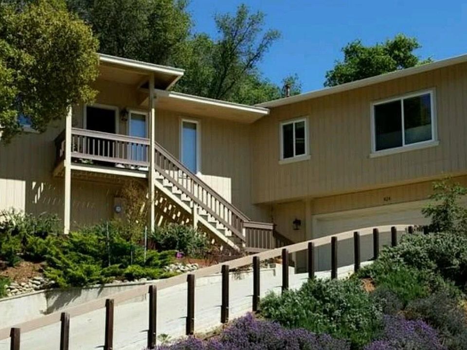 1st image of 424 Arbona Cir N