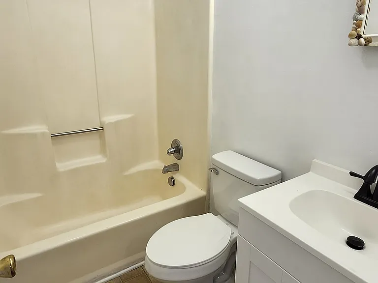 3903 Emerald Dr — Photo 8