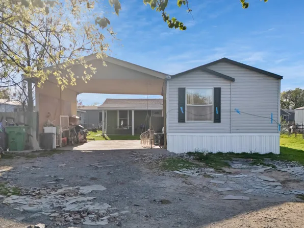 1813 Gale Dr, Azle, TX 76020