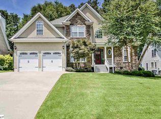 215 Kilgore Farms Cir, Simpsonville, SC 29681