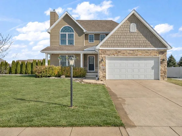 3253 Mockingbird Ln, Valparaiso, IN 46383