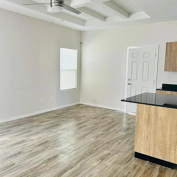 4904 N Crown Point #1 — Photo 9