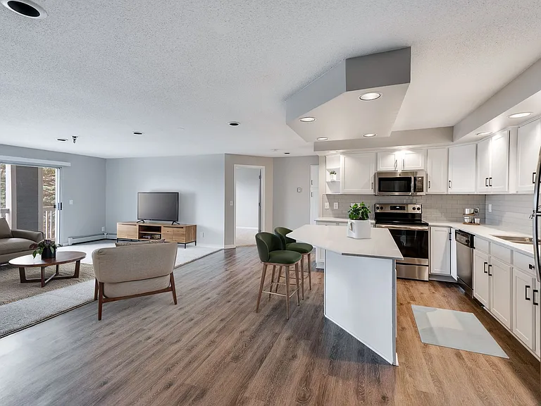 Waconia - 2 Bed / 2 Bath - 1,036 Sq.Ft.