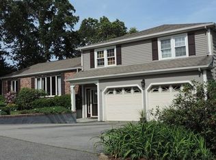 8 Andrea Dr, Braintree, MA 02184