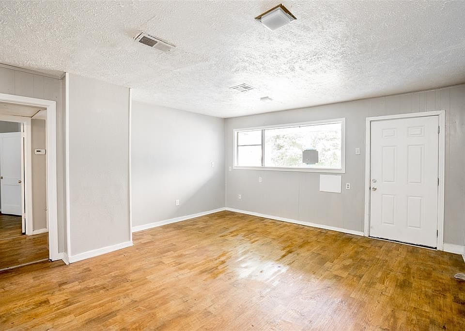 1st image of 6015 Beekman Rd