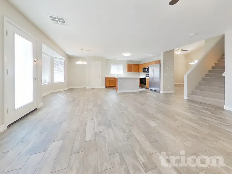 1447 S 231st Ln — Photo 7