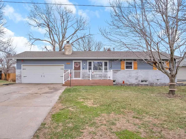 1232 E Hulse St, McPherson, KS 67460