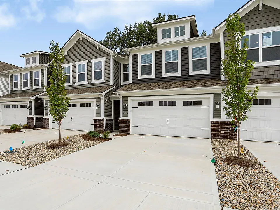 406 Monarch Ln